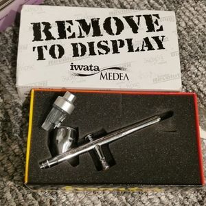 Iwata studio airbrush kit